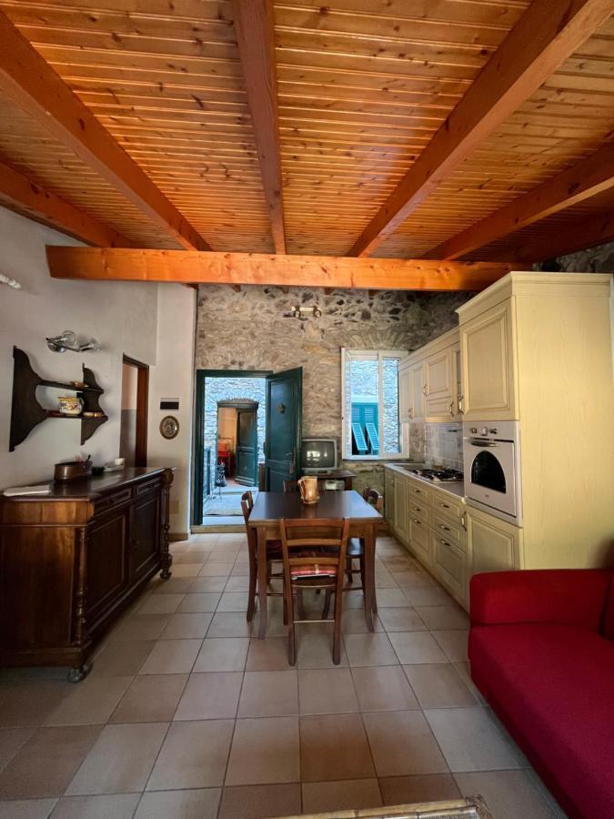 Casa Victoria - Full Equipped Stone House Villa Rocchetta Nervina Bagian luar foto
